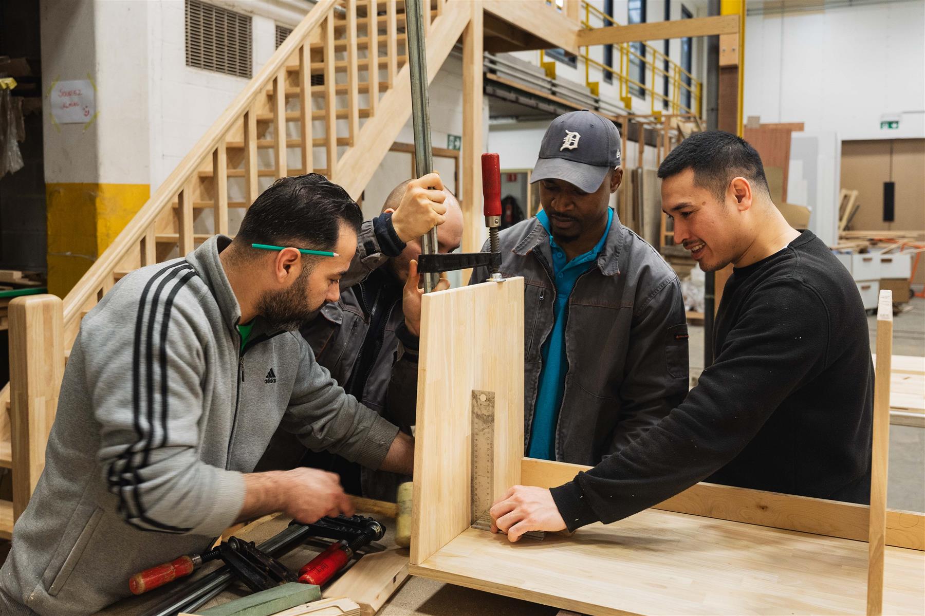 Groot Eiland biedt opleiding, werkervaring, jobcoaching en arbeidszorg aan talentvolle Brusselaars die ver van de arbeidsmarkt staan.